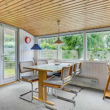 Lovely In With Wifi Holiday home *